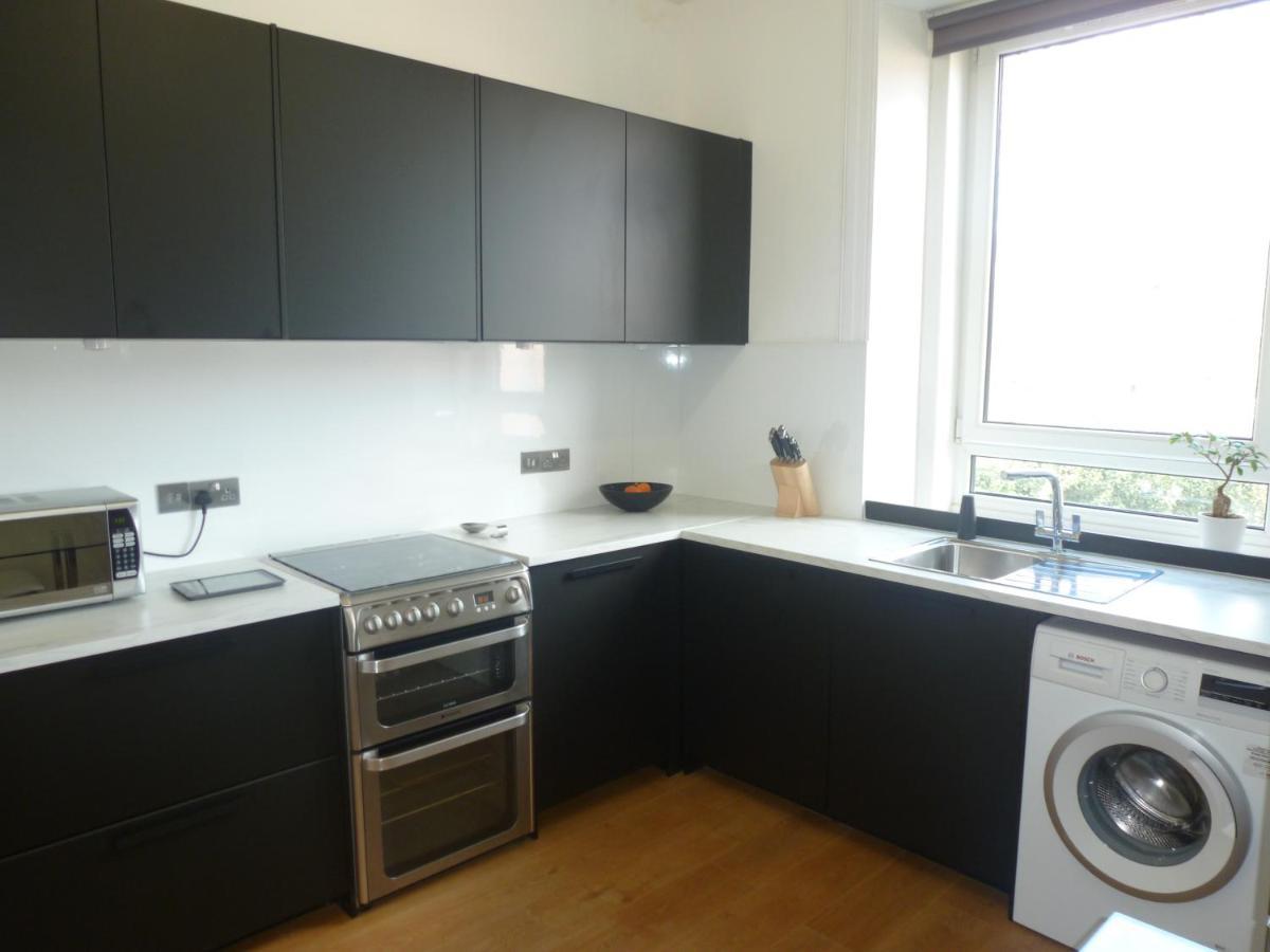 Next Door To Holyrood Palace And Arthur'S Seat Bed and Breakfast Edimburgo Esterno foto